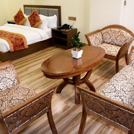 Hotel Tugos Baguio City Bagian luar foto