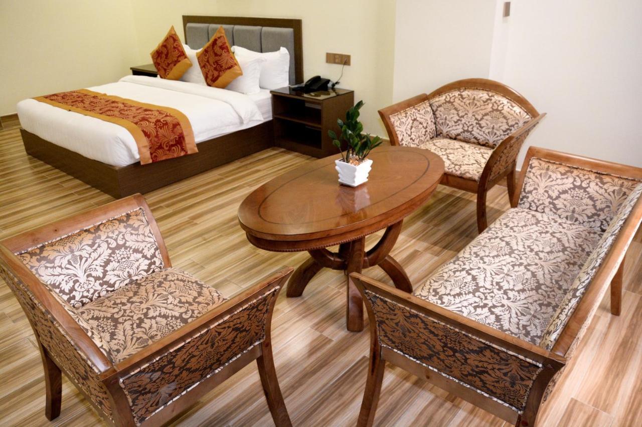 Hotel Tugos Baguio City Bagian luar foto