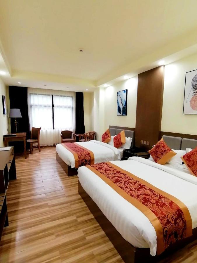 Hotel Tugos Baguio City Bagian luar foto