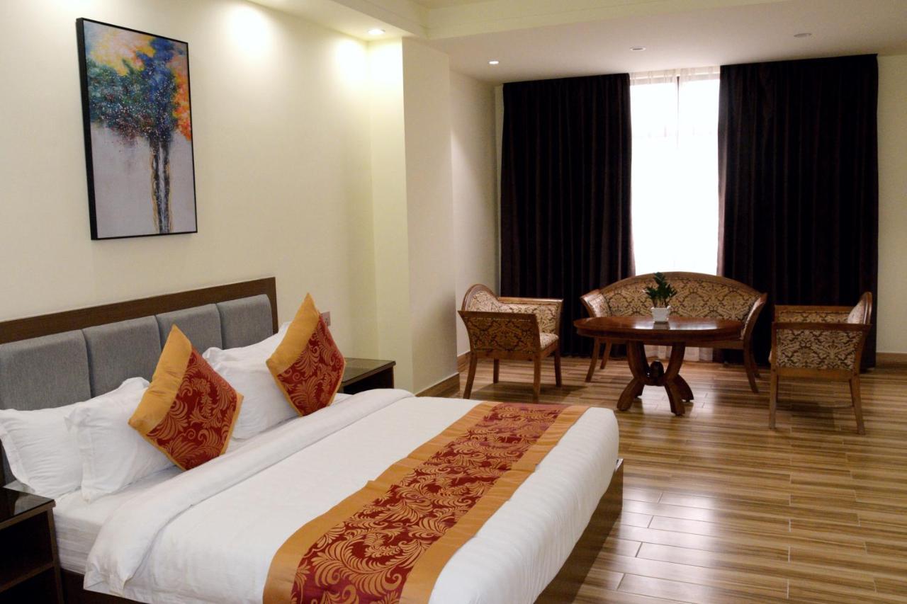 Hotel Tugos Baguio City Bagian luar foto